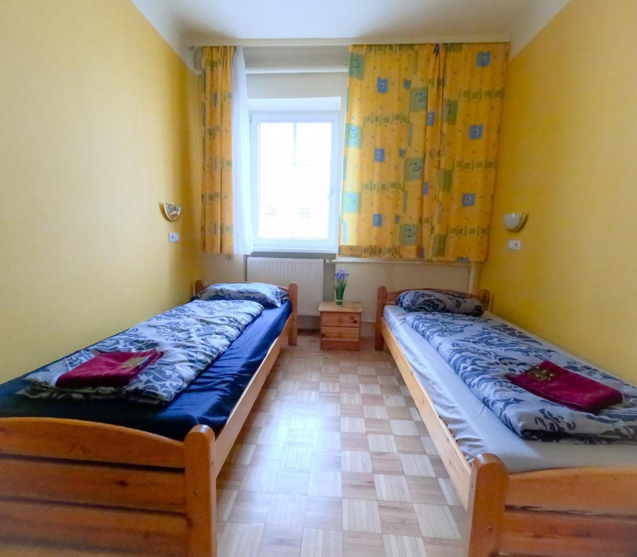 Privatunterkunft Double In Hutteldorfer Strasse Area