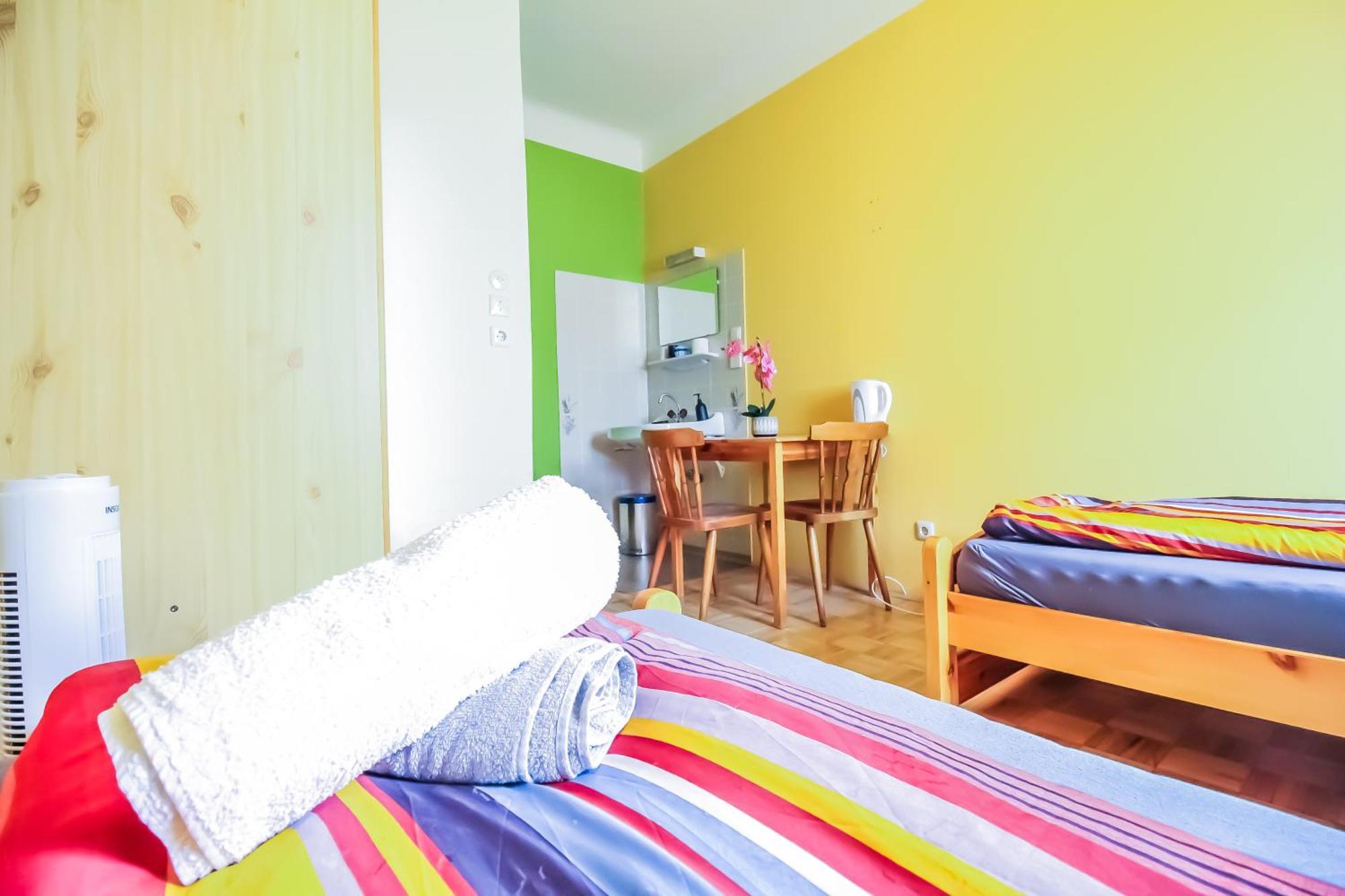 Privatunterkunft Double In Hutteldorfer Strasse Area